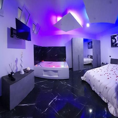 Casa Birmano Villa Taranto Bagian luar foto