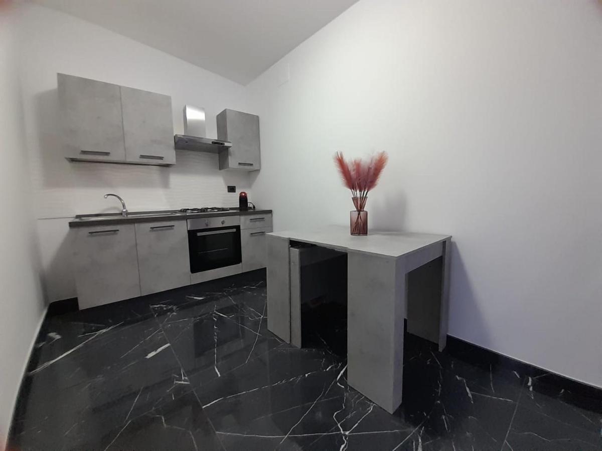 Casa Birmano Villa Taranto Bagian luar foto