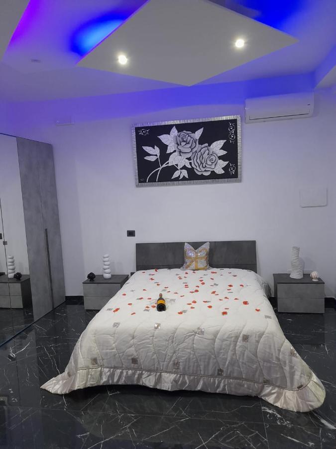 Casa Birmano Villa Taranto Bagian luar foto